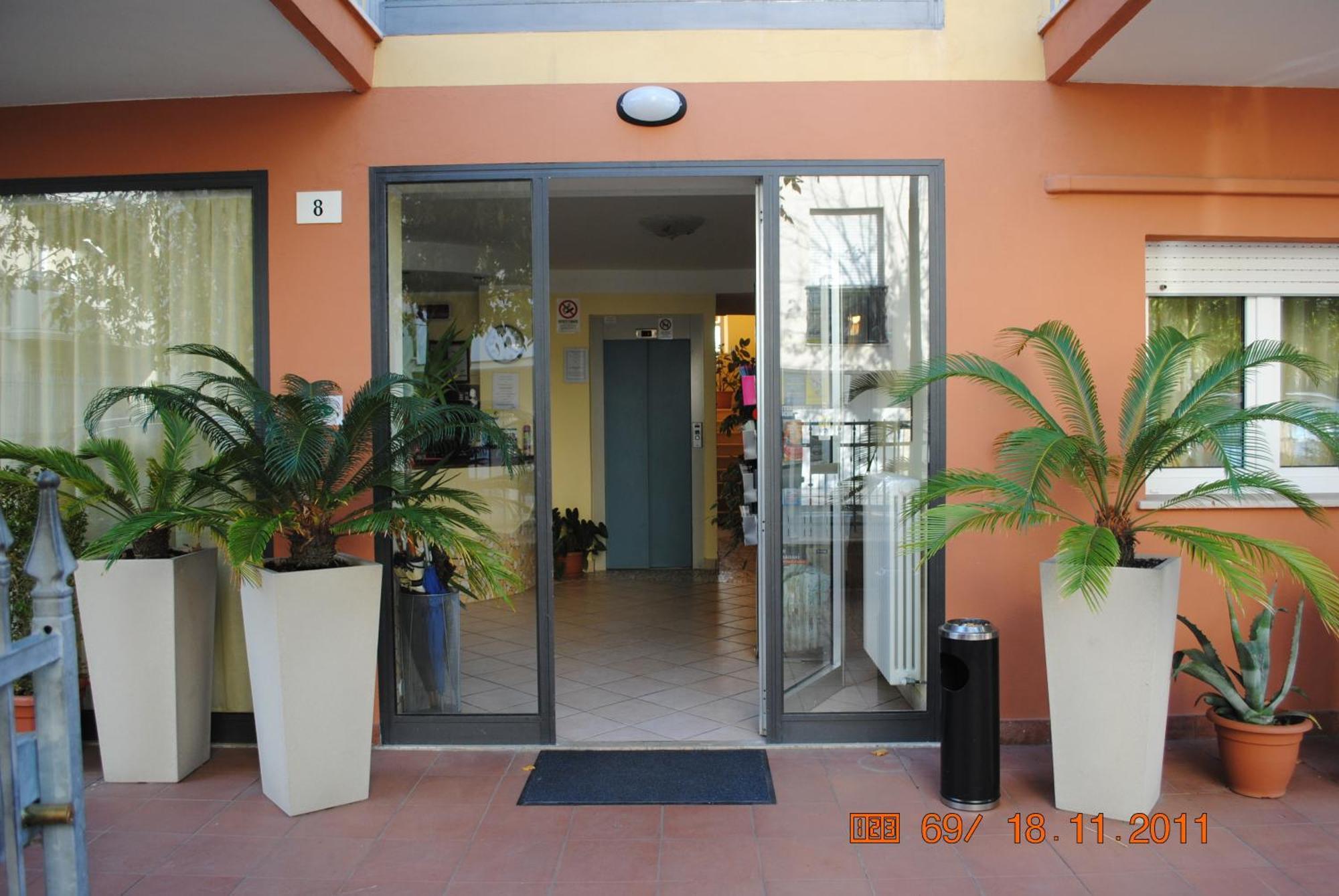 Hotel Frida Rimini Exterior photo